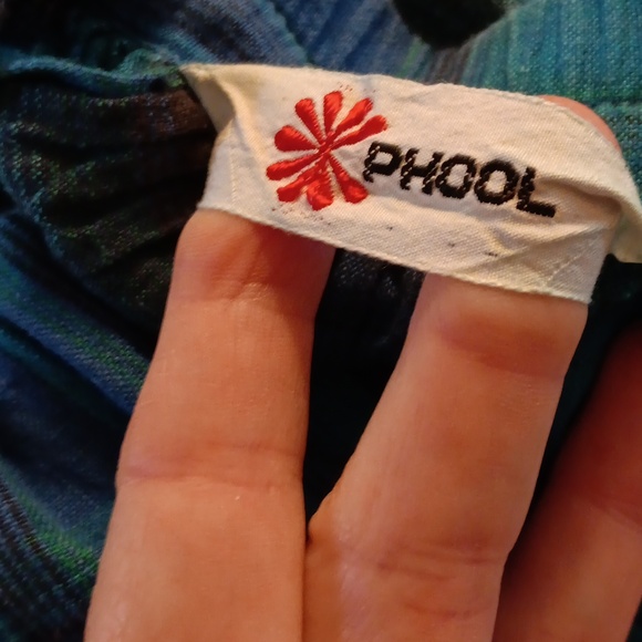 Teal and Navy Blue Plaid Pleated Midi Skirt - Picture 2 of 6